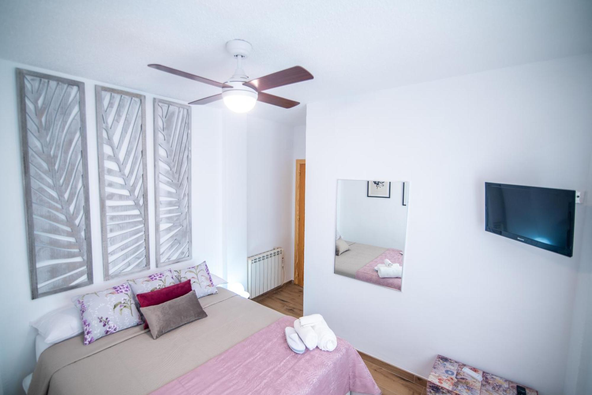 Naisa Apartamento Turistico Villena Bagian luar foto