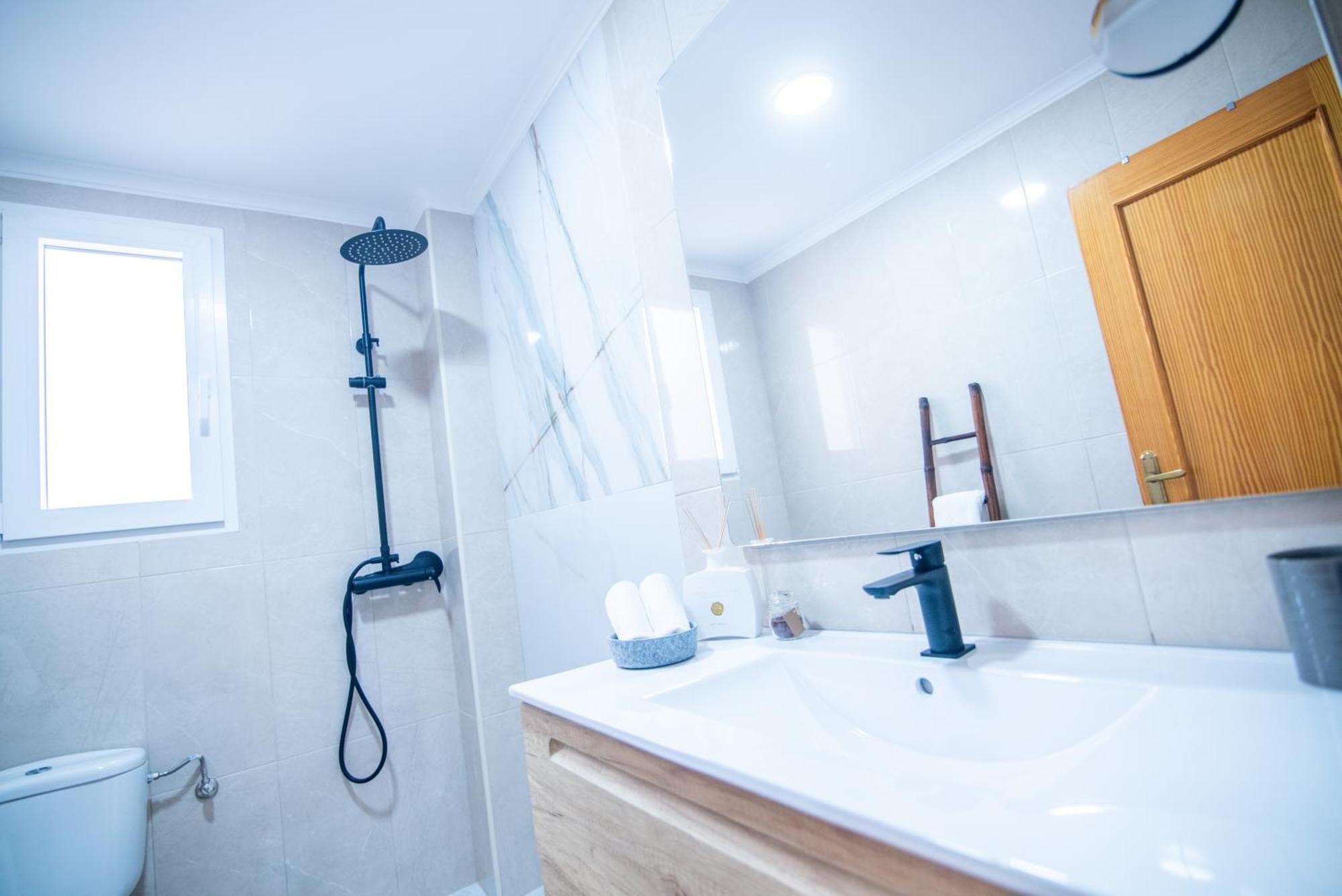 Naisa Apartamento Turistico Villena Bagian luar foto