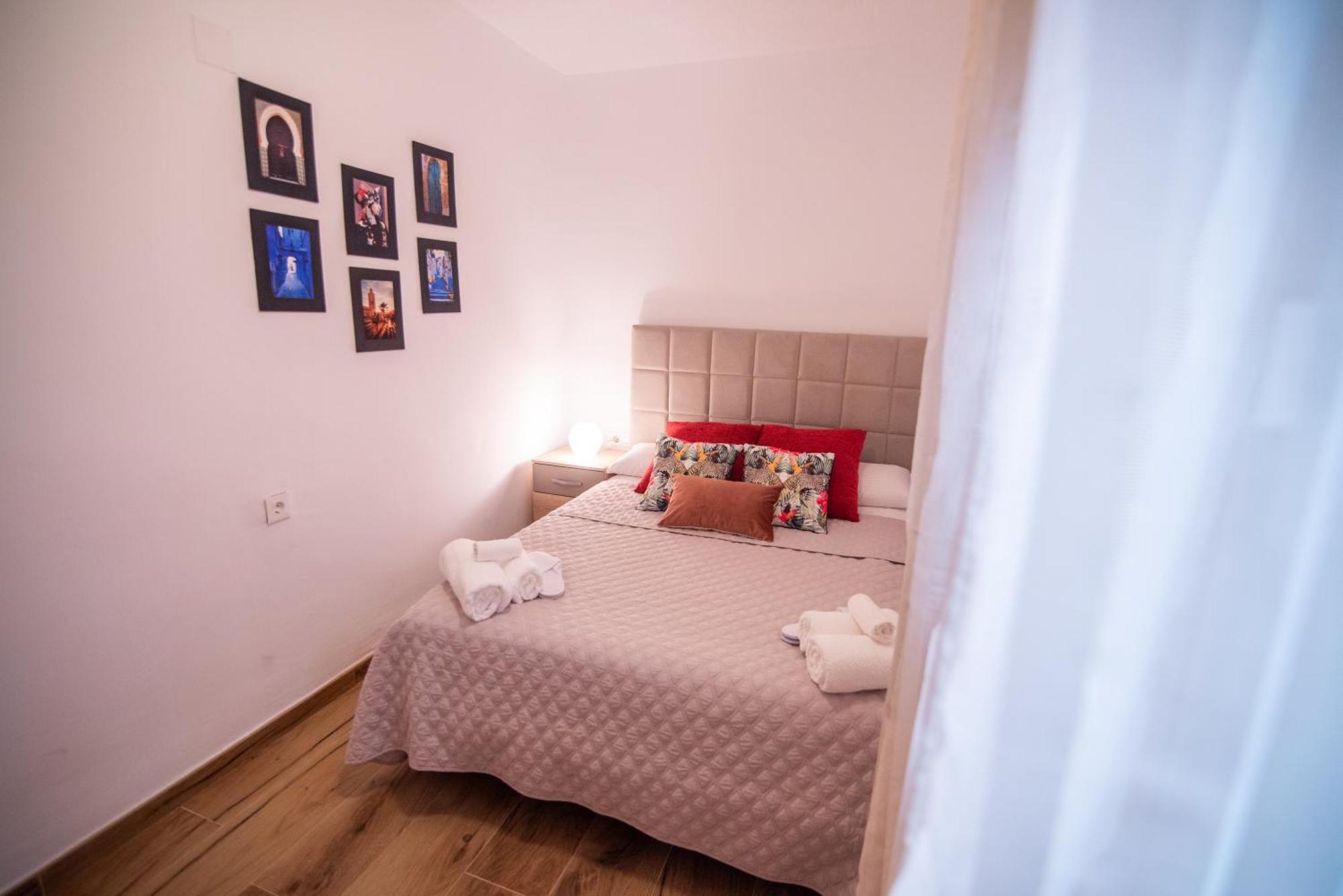 Naisa Apartamento Turistico Villena Bagian luar foto